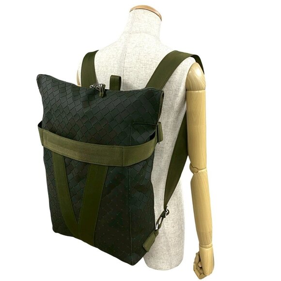 BOTTEGA VENETA Green Intrecciato Backpack - Picture 2 of 8